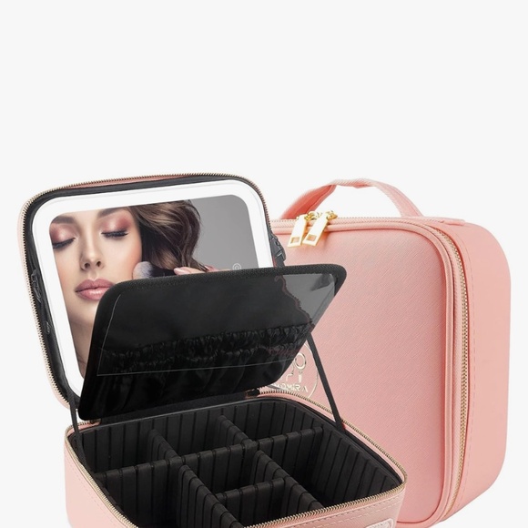 Lightup portable makeup case - Picture 2 of 7